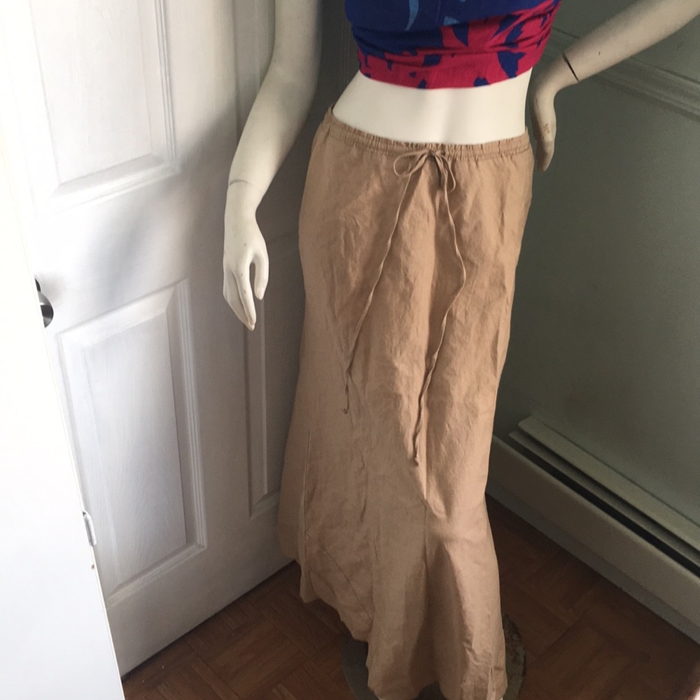BCBG Beige Maxi Skirt Adjustable waist line Size 6